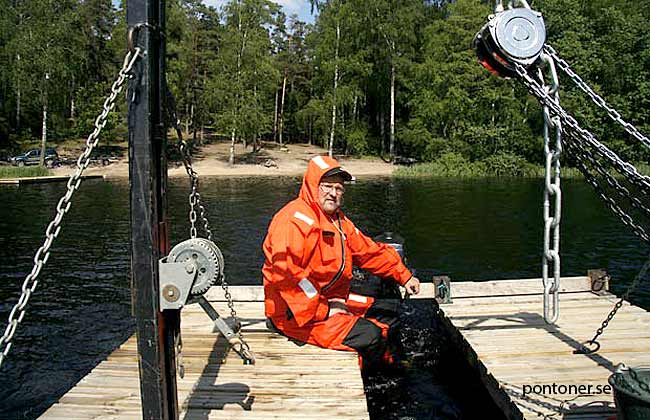Flytbryggor bojutläggning sjötransport