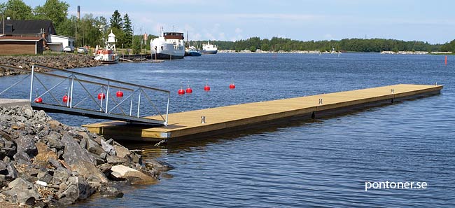 SL-VillaTungpontonbryggor